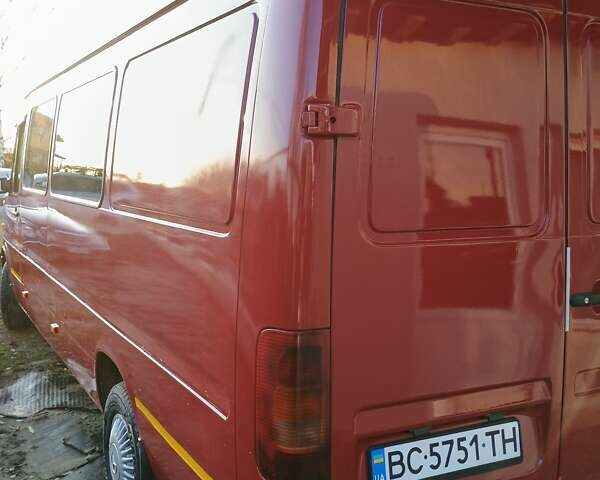 Красный Фольксваген ЛТ, объемом двигателя 2.46 л и пробегом 280 тыс. км за 10800 $, фото 4 на Automoto.ua