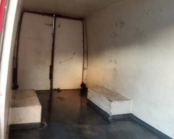 Красный Фольксваген ЛТ, объемом двигателя 2.8 л и пробегом 191 тыс. км за 10000 $, фото 7 на Automoto.ua