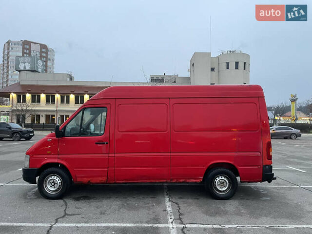 Красный Фольксваген ЛТ, объемом двигателя 2.5 л и пробегом 50 тыс. км за 4900 $, фото 7 на Automoto.ua