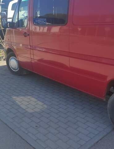 Червоний Фольксваген ЛТ, об'ємом двигуна 2.5 л та пробігом 400 тис. км за 8000 $, фото 3 на Automoto.ua