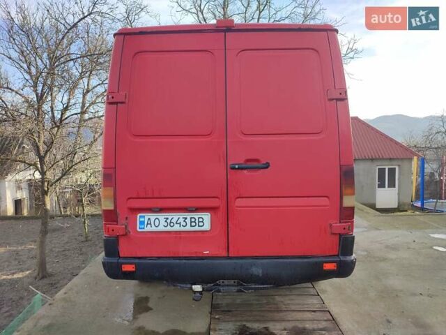 Червоний Фольксваген ЛТ, об'ємом двигуна 2.5 л та пробігом 280 тис. км за 7000 $, фото 4 на Automoto.ua