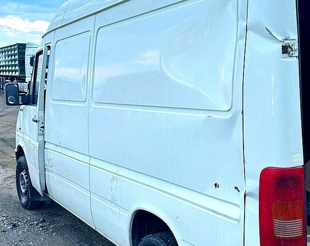 Фольксваген ЛТ, объемом двигателя 2.5 л и пробегом 235 тыс. км за 4000 $, фото 2 на Automoto.ua