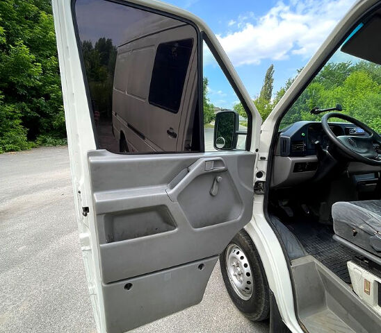 Фольксваген ЛТ, объемом двигателя 2.5 л и пробегом 50 тыс. км за 9500 $, фото 8 на Automoto.ua