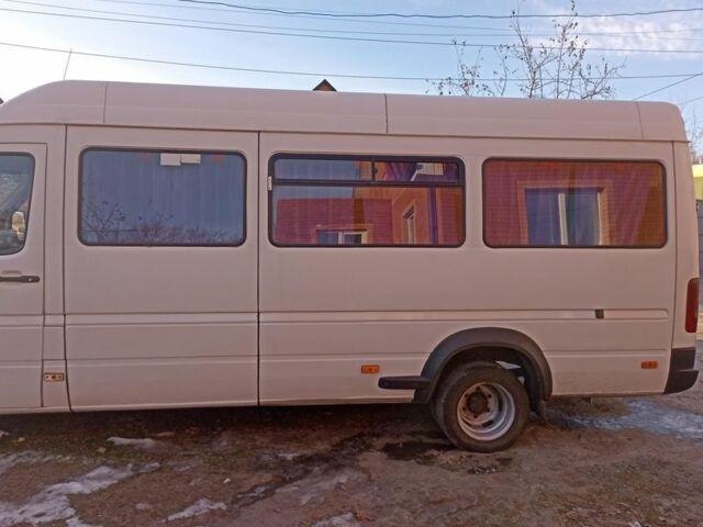 Белый Фольксваген ЛТ пасс., объемом двигателя 2.5 л и пробегом 700 тыс. км за 7000 $, фото 1 на Automoto.ua
