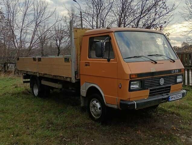 Жовтий Фольксваген ЛТ, об'ємом двигуна 2.4 л та пробігом 350 тис. км за 5000 $, фото 1 на Automoto.ua