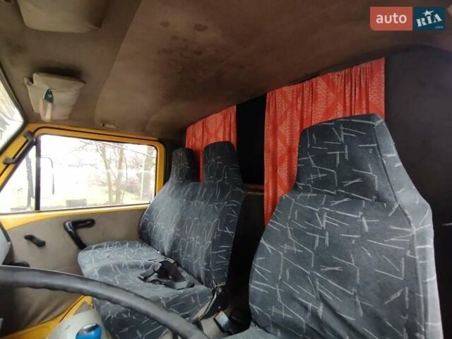 Желтый Фольксваген ЛТ, объемом двигателя 2.4 л и пробегом 400 тыс. км за 2800 $, фото 4 на Automoto.ua