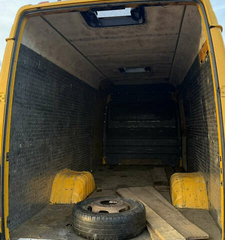 Желтый Фольксваген ЛТ, объемом двигателя 2.46 л и пробегом 521 тыс. км за 9500 $, фото 4 на Automoto.ua