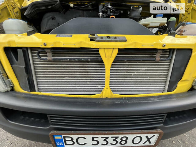 Желтый Фольксваген ЛТ, объемом двигателя 2.46 л и пробегом 415 тыс. км за 10000 $, фото 7 на Automoto.ua