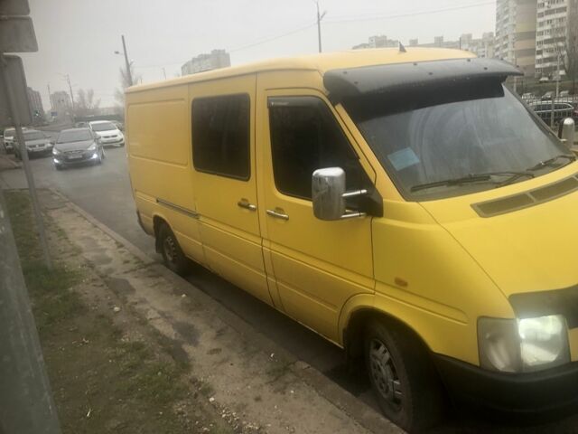 Жовтий Фольксваген ЛТ, об'ємом двигуна 2.5 л та пробігом 1000 тис. км за 5000 $, фото 1 на Automoto.ua