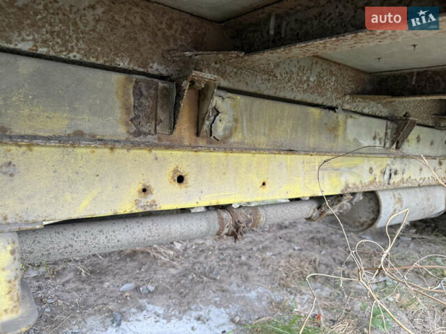 Желтый Фольксваген ЛТ, объемом двигателя 2.8 л и пробегом 421 тыс. км за 5900 $, фото 11 на Automoto.ua