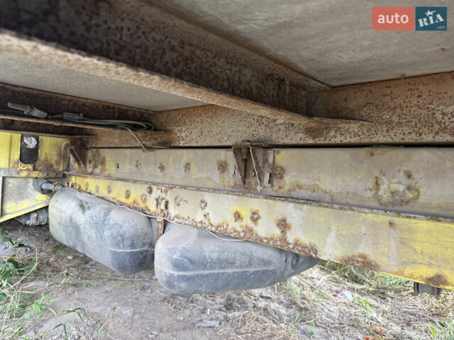 Желтый Фольксваген ЛТ, объемом двигателя 2.8 л и пробегом 421 тыс. км за 5900 $, фото 9 на Automoto.ua