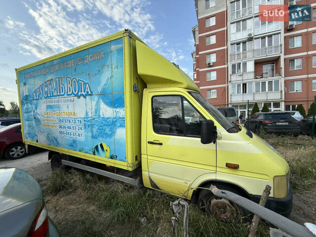 Желтый Фольксваген ЛТ, объемом двигателя 2.8 л и пробегом 421 тыс. км за 7800 $, фото 2 на Automoto.ua