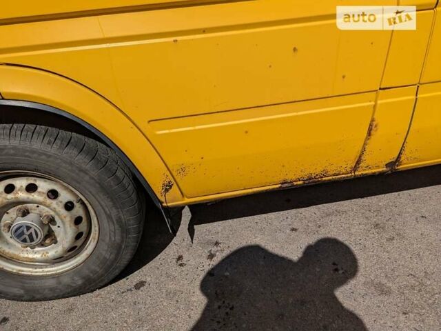Жовтий Фольксваген ЛТ, об'ємом двигуна 2.5 л та пробігом 400 тис. км за 6799 $, фото 2 на Automoto.ua