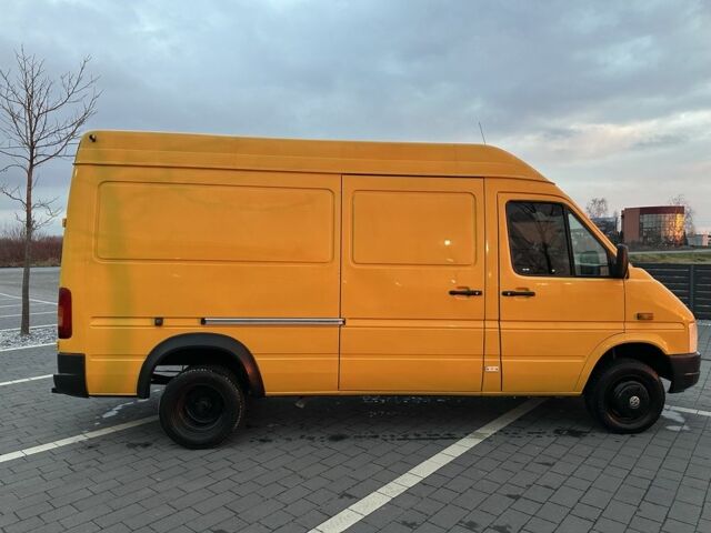 Желтый Фольксваген ЛТ, объемом двигателя 2.5 л и пробегом 443 тыс. км за 10790 $, фото 12 на Automoto.ua