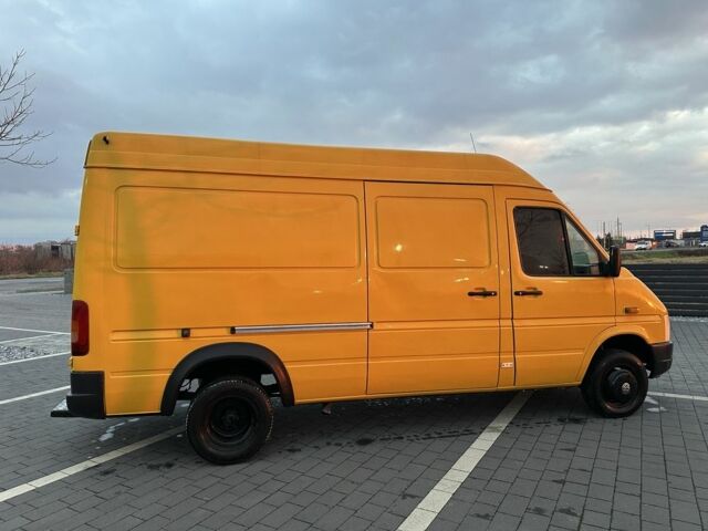 Желтый Фольксваген ЛТ, объемом двигателя 2.5 л и пробегом 443 тыс. км за 10790 $, фото 13 на Automoto.ua