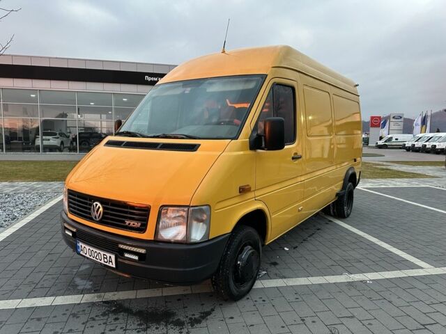Желтый Фольксваген ЛТ, объемом двигателя 2.5 л и пробегом 443 тыс. км за 10790 $, фото 3 на Automoto.ua
