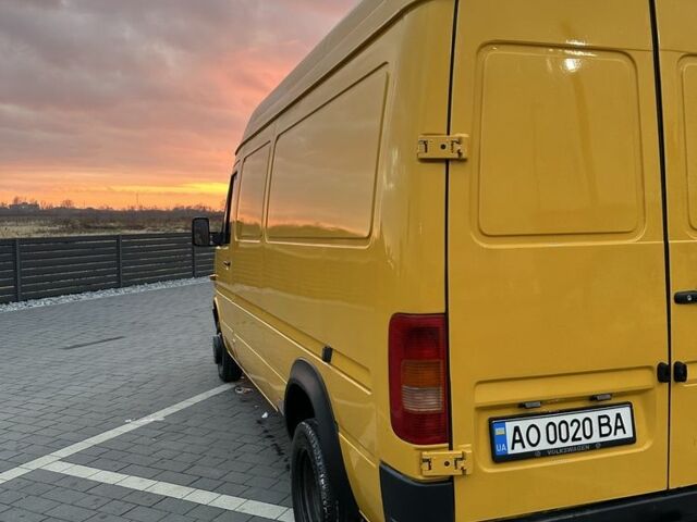 Желтый Фольксваген ЛТ, объемом двигателя 2.5 л и пробегом 443 тыс. км за 10790 $, фото 7 на Automoto.ua