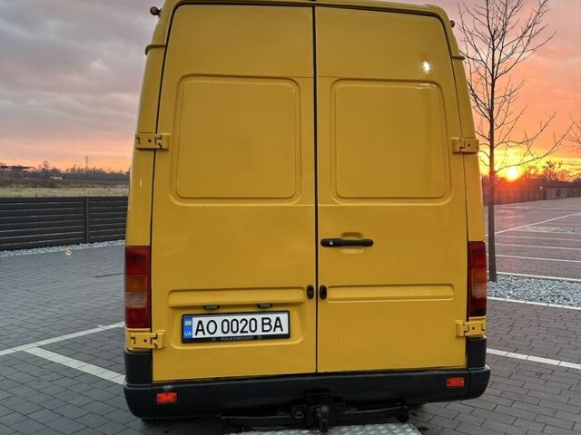 Желтый Фольксваген ЛТ, объемом двигателя 2.5 л и пробегом 443 тыс. км за 10790 $, фото 9 на Automoto.ua