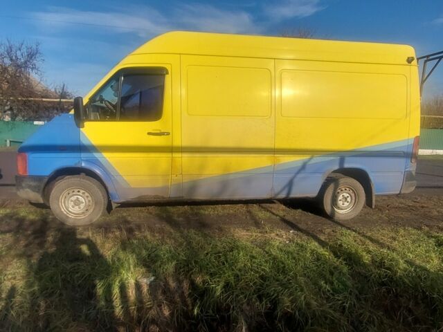 Желтый Фольксваген ЛТ, объемом двигателя 2.5 л и пробегом 380 тыс. км за 5600 $, фото 2 на Automoto.ua