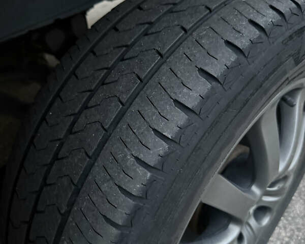 Желтый Фольксваген ЛТ, объемом двигателя 2.46 л и пробегом 160 тыс. км за 11000 $, фото 42 на Automoto.ua