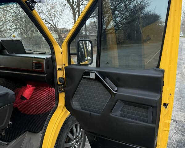 Желтый Фольксваген ЛТ, объемом двигателя 2.46 л и пробегом 160 тыс. км за 11000 $, фото 28 на Automoto.ua