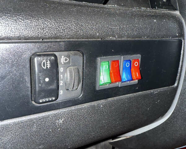 Желтый Фольксваген ЛТ, объемом двигателя 2.46 л и пробегом 160 тыс. км за 11000 $, фото 23 на Automoto.ua