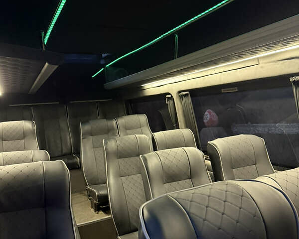 Желтый Фольксваген ЛТ, объемом двигателя 2.46 л и пробегом 160 тыс. км за 11000 $, фото 33 на Automoto.ua