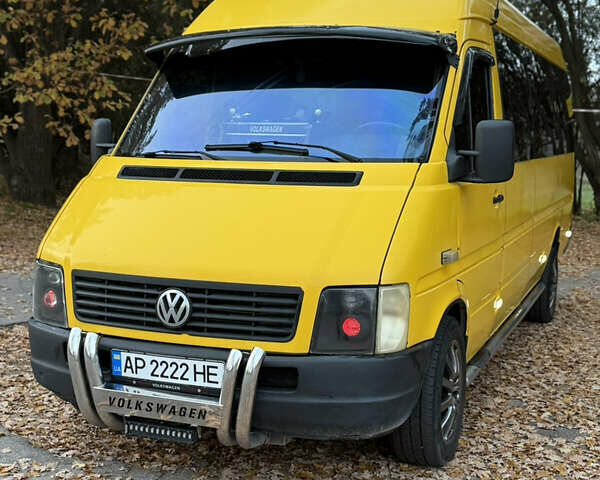 Желтый Фольксваген ЛТ, объемом двигателя 2.46 л и пробегом 160 тыс. км за 11000 $, фото 1 на Automoto.ua