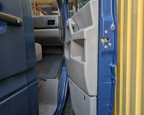 Серый Фольксваген ЛТ, объемом двигателя 2.5 л и пробегом 640 тыс. км за 3999 $, фото 12 на Automoto.ua