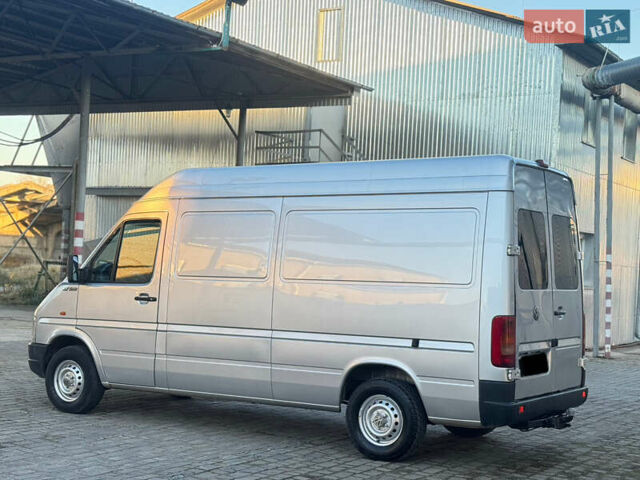 Серый Фольксваген ЛТ, объемом двигателя 2.5 л и пробегом 520 тыс. км за 9750 $, фото 7 на Automoto.ua