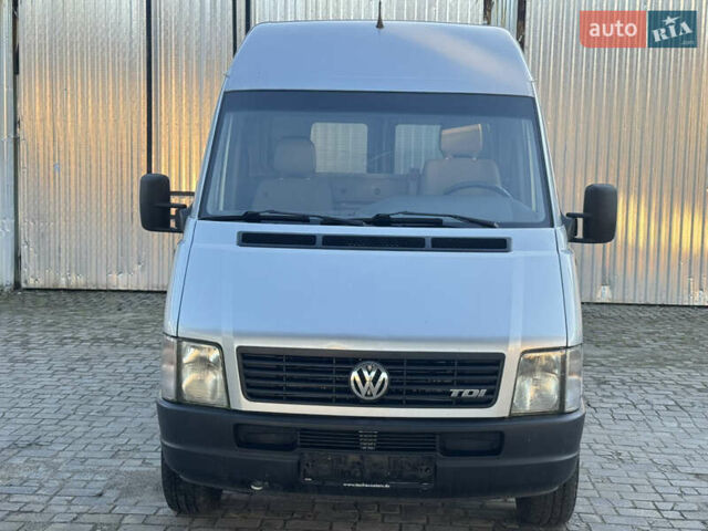 Серый Фольксваген ЛТ, объемом двигателя 2.5 л и пробегом 520 тыс. км за 9750 $, фото 1 на Automoto.ua