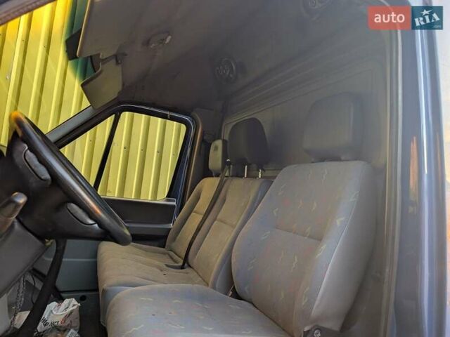 Серый Фольксваген ЛТ, объемом двигателя 2.5 л и пробегом 640 тыс. км за 3999 $, фото 4 на Automoto.ua