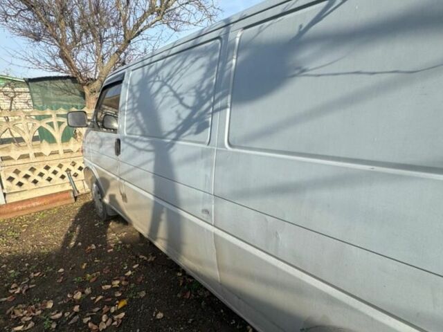 Сірий Фольксваген ЛТ, об'ємом двигуна 2.4 л та пробігом 360 тис. км за 3800 $, фото 1 на Automoto.ua