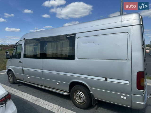 Серый Фольксваген ЛТ, объемом двигателя 2.46 л и пробегом 800 тыс. км за 8000 $, фото 2 на Automoto.ua