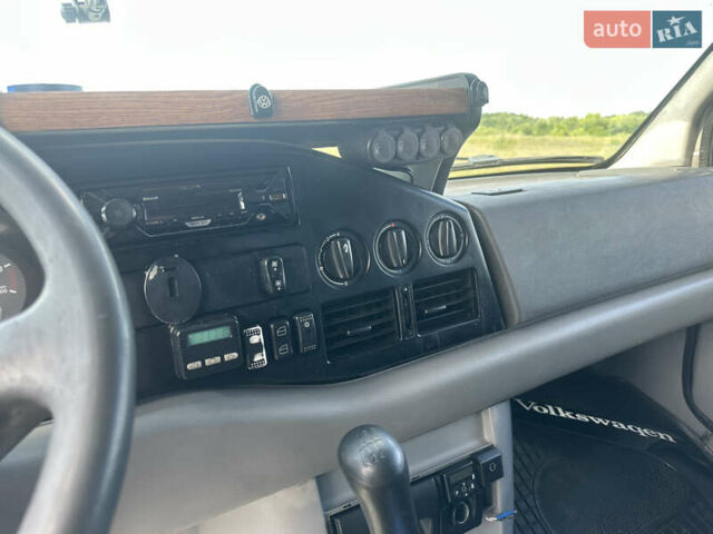 Серый Фольксваген ЛТ, объемом двигателя 2.46 л и пробегом 800 тыс. км за 8000 $, фото 6 на Automoto.ua