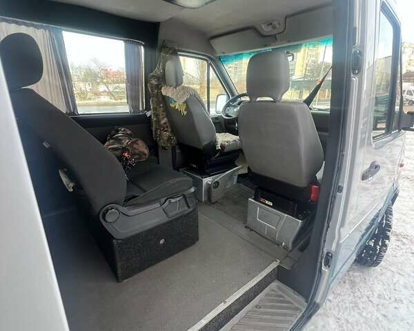 Сірий Фольксваген ЛТ, об'ємом двигуна 2.46 л та пробігом 300 тис. км за 9999 $, фото 12 на Automoto.ua