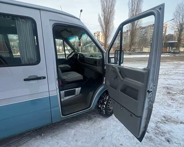 Сірий Фольксваген ЛТ, об'ємом двигуна 2.46 л та пробігом 300 тис. км за 9999 $, фото 6 на Automoto.ua