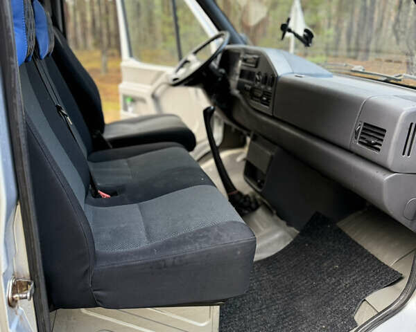 Серый Фольксваген ЛТ, объемом двигателя 2.8 л и пробегом 600 тыс. км за 11300 $, фото 3 на Automoto.ua