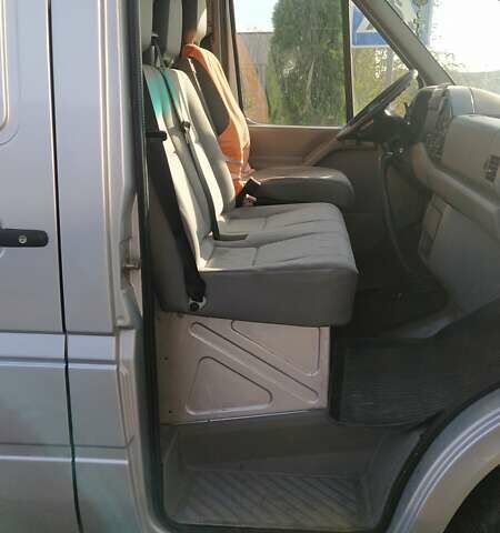 Серый Фольксваген ЛТ, объемом двигателя 2.4 л и пробегом 245 тыс. км за 7200 $, фото 3 на Automoto.ua