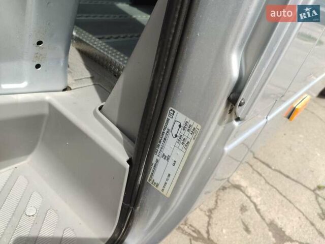 Сірий Фольксваген ЛТ, об'ємом двигуна 2.5 л та пробігом 205 тис. км за 19300 $, фото 19 на Automoto.ua