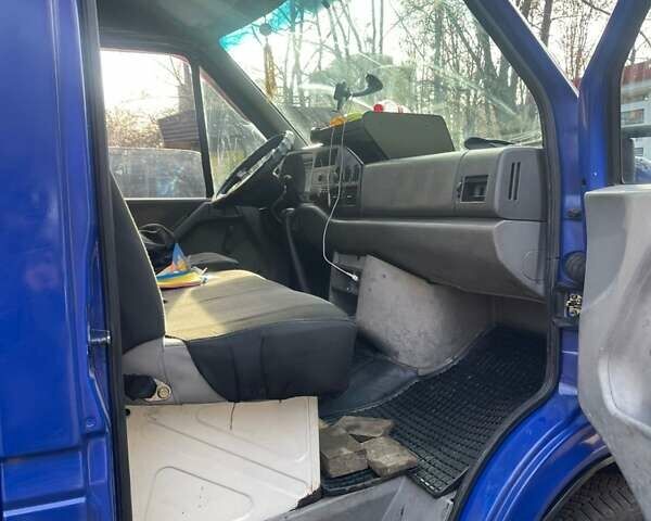 Синий Фольксваген ЛТ, объемом двигателя 2.5 л и пробегом 15 тыс. км за 11800 $, фото 13 на Automoto.ua