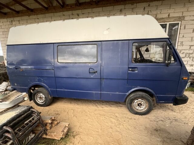 Синий Фольксваген ЛТ, объемом двигателя 2.4 л и пробегом 3 тыс. км за 1800 $, фото 2 на Automoto.ua