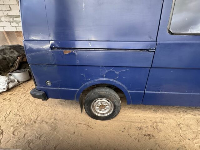 Синий Фольксваген ЛТ, объемом двигателя 2.4 л и пробегом 3 тыс. км за 1800 $, фото 5 на Automoto.ua