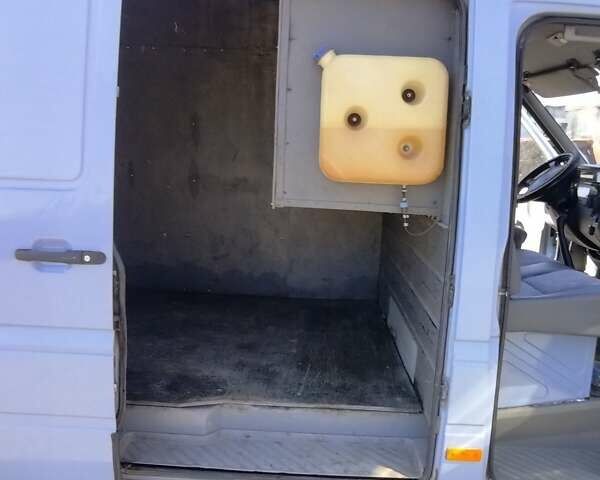 Синий Фольксваген ЛТ, объемом двигателя 2.8 л и пробегом 350 тыс. км за 10300 $, фото 28 на Automoto.ua