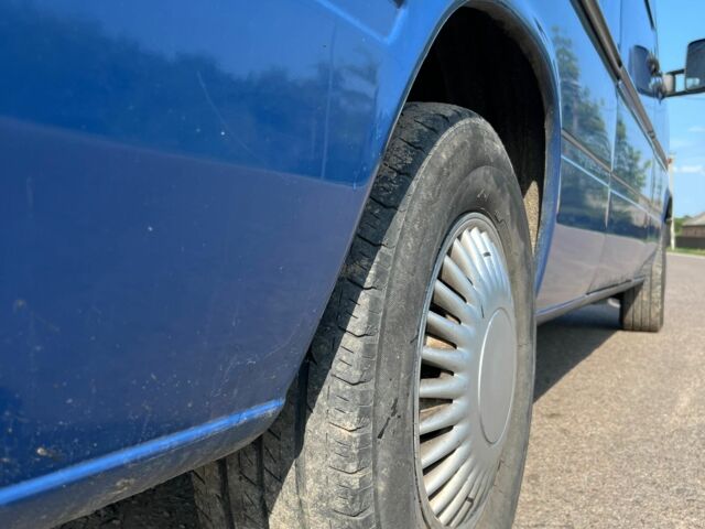 Синий Фольксваген ЛТ, объемом двигателя 2.46 л и пробегом 685 тыс. км за 7500 $, фото 18 на Automoto.ua