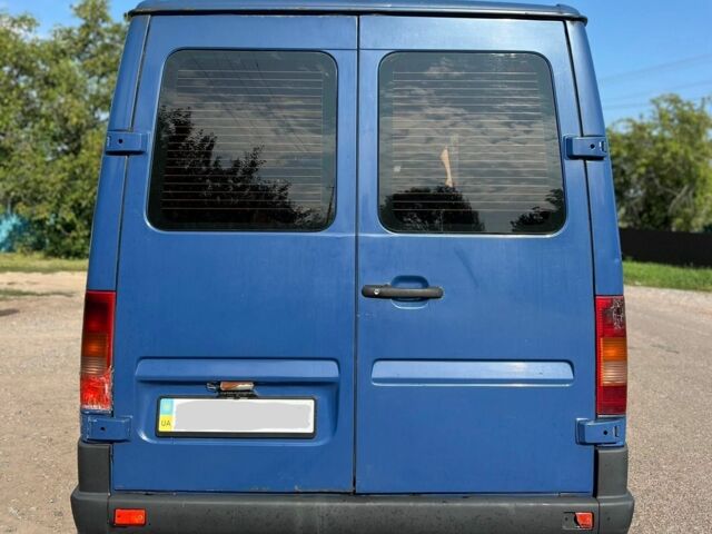 Синий Фольксваген ЛТ, объемом двигателя 2.46 л и пробегом 685 тыс. км за 7500 $, фото 3 на Automoto.ua