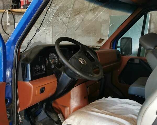 Синій Фольксваген ЛТ, об'ємом двигуна 2.46 л та пробігом 350 тис. км за 3500 $, фото 6 на Automoto.ua