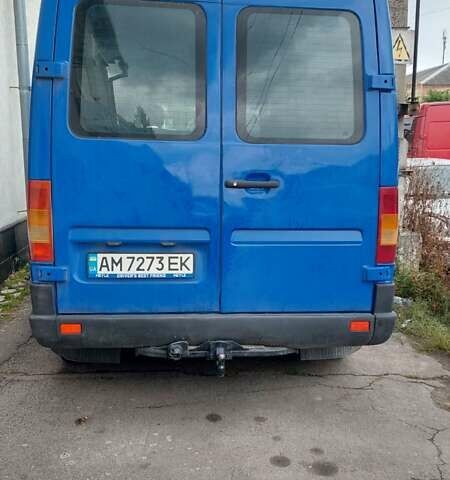 Синий Фольксваген ЛТ, объемом двигателя 2.8 л и пробегом 250 тыс. км за 9500 $, фото 2 на Automoto.ua