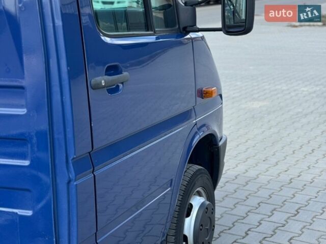 Синий Фольксваген ЛТ, объемом двигателя 2.5 л и пробегом 467 тыс. км за 9500 $, фото 4 на Automoto.ua