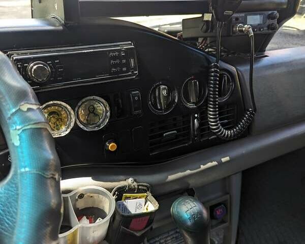 Синий Фольксваген ЛТ, объемом двигателя 2.46 л и пробегом 350 тыс. км за 8499 $, фото 14 на Automoto.ua